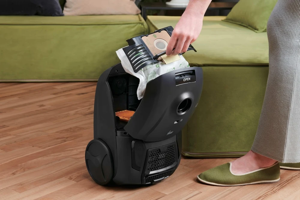 Dulkių siurblys Hoover HE120PET 011 | su maišeliu, 700 W, plaunamas EPA filtras, 2,5 l, 8,2 m veikimo spindulys