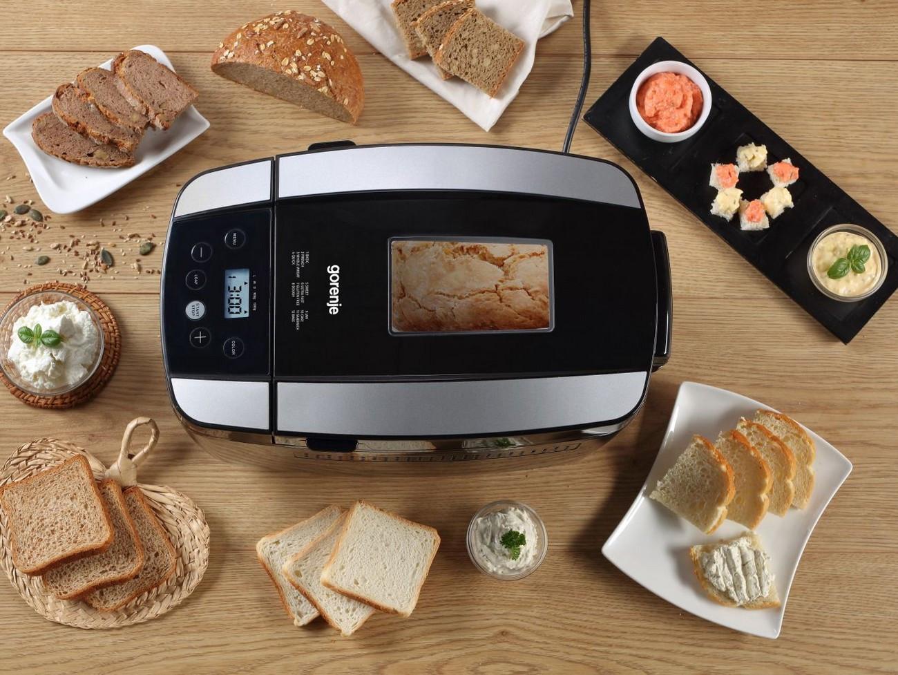 Duonkepė Gorenje Bread maker BM1210BK Power 800 W Number of programs 12 Ekranas LCD Juodas