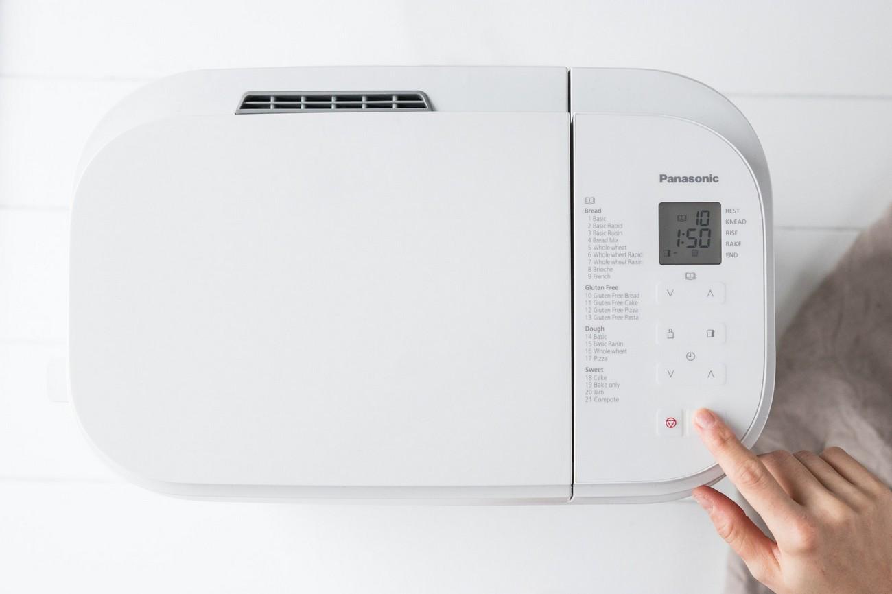 Panasonic | Duonkepė | SD-B2510 | Galia 550 W | Programų skaičius 21 | Ekranas Taip | Baltas