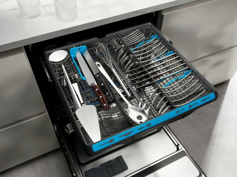 Įmontuojama 45cm pločio indaplovė Electrolux EEM43211L