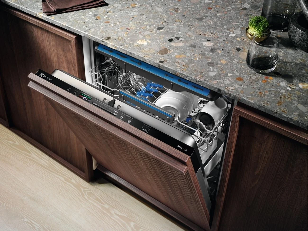 Įmontuojama indaplovė Electrolux EEM43201L