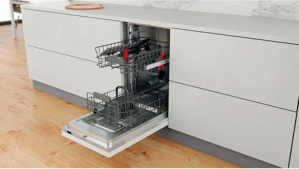 Įmontuojama indaplovė Whirlpool WSIC 3M27