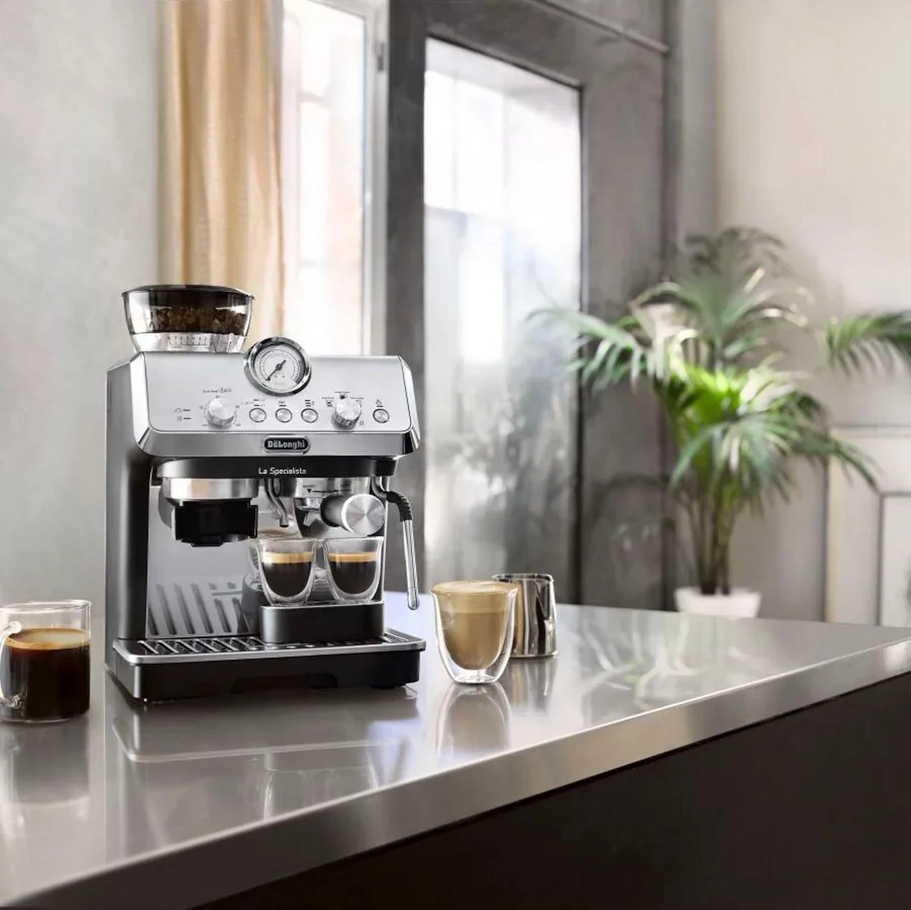 Kavos aparatas Semi-automatinis kavos virimo aparatas DeLonghi EC9155.MB