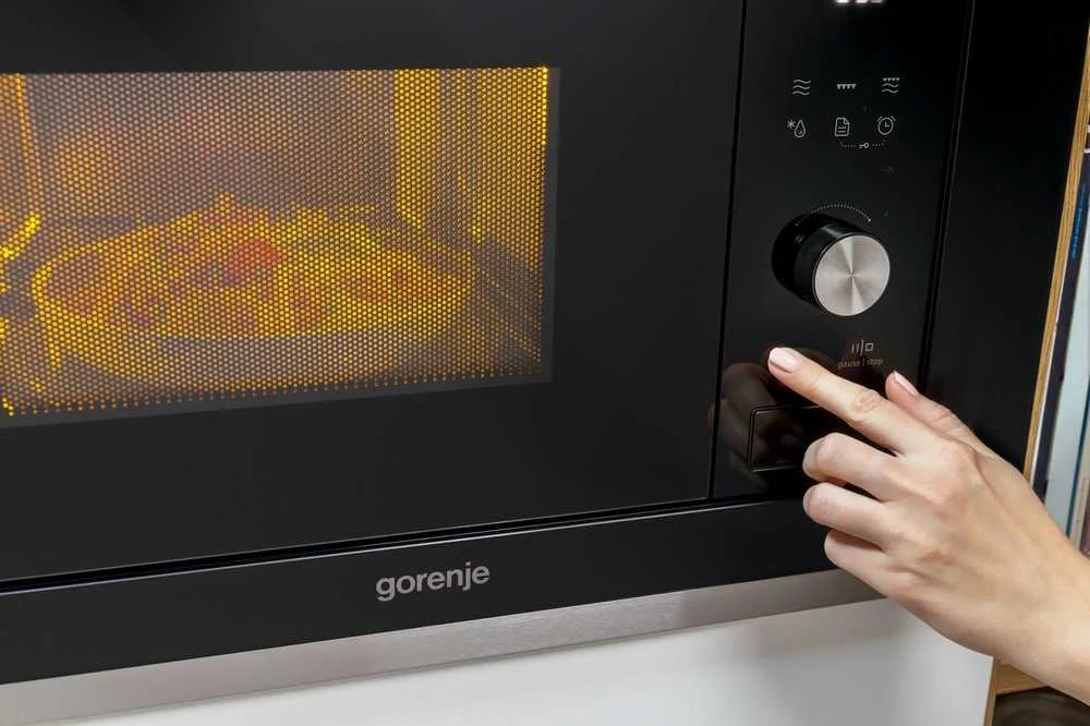 Gorenje Mikrobangų krosnelė GORNJE BM201AG1BG