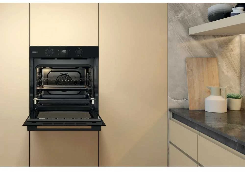 Įmontuojama orkaitė Whirlpool OMSK58CU1B