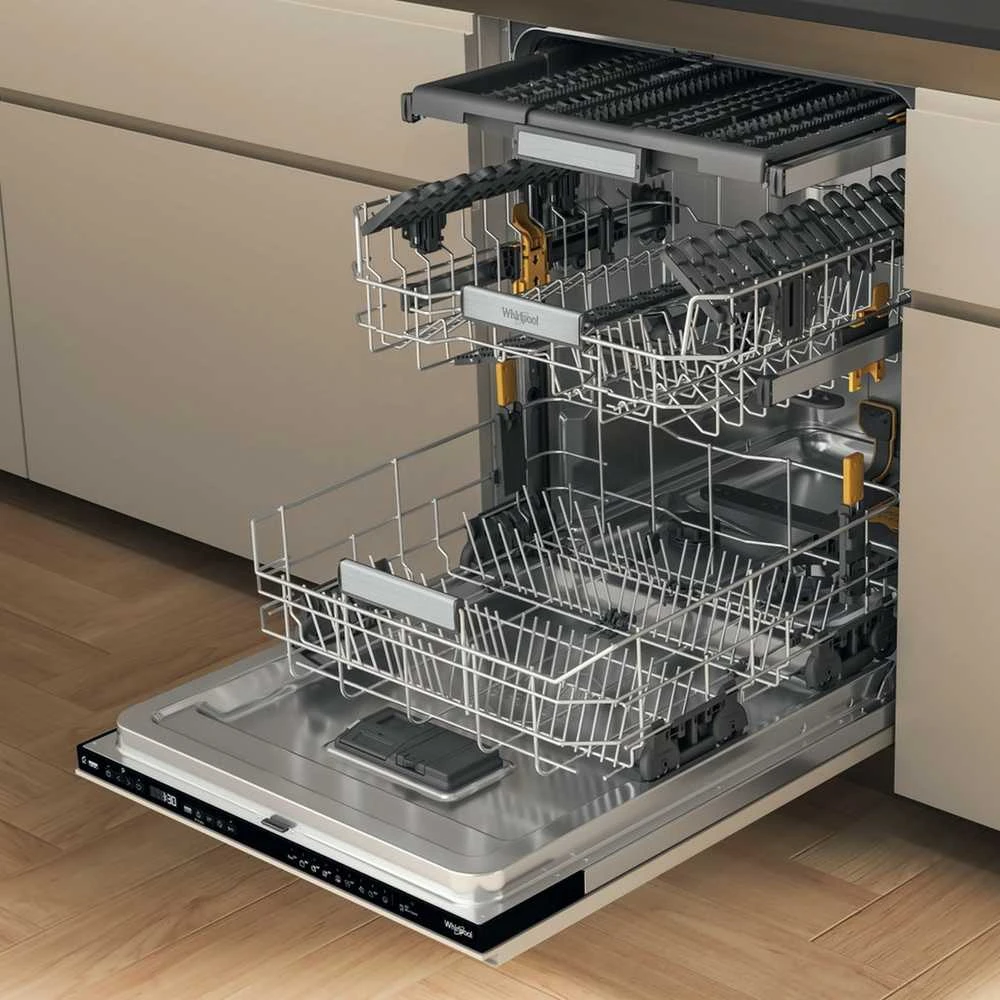 Whirlpool Indaplovė | W7I HP42 L | Built-in | Plotis 59.8 cm | Number of place settings 15 | Number of programs 10 | Energy efficiency class C | Ekranas | Juodas