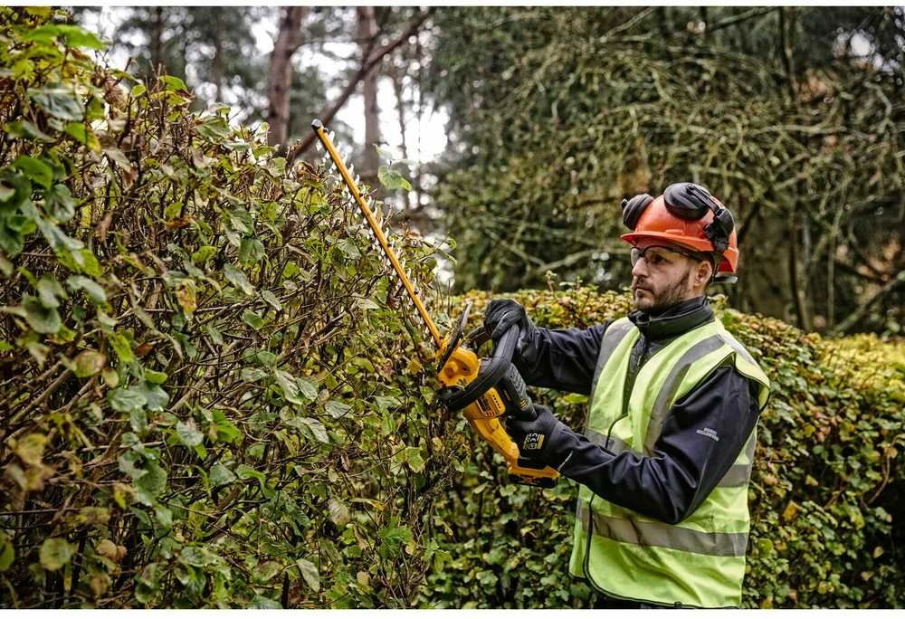 DEWALT gyvatvorių žirklės DCMHT563N 18V 55cm be akumuliatoriaus ir kroviklio