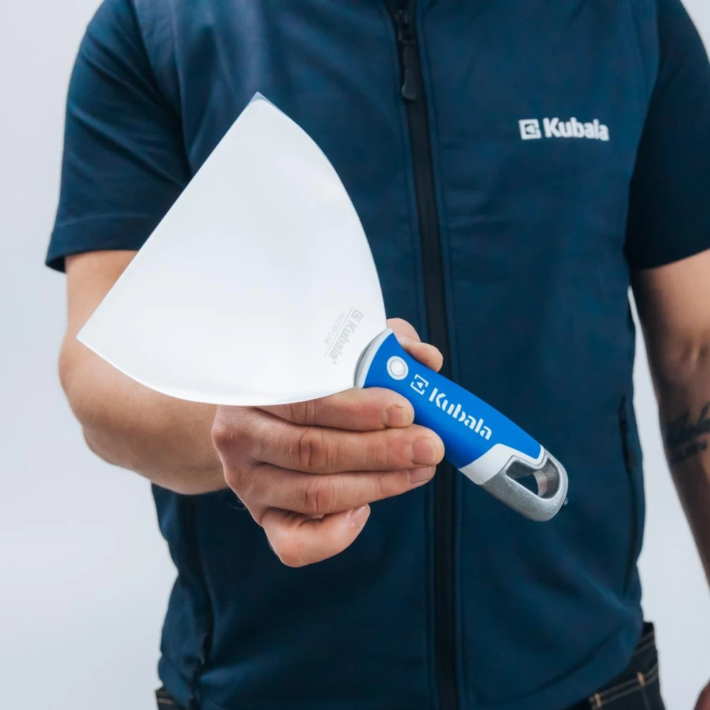 Kubala Nerūd. plieno glaistyklė su rankenoje įmontuota sukimo galvute 150 mm. Master Line