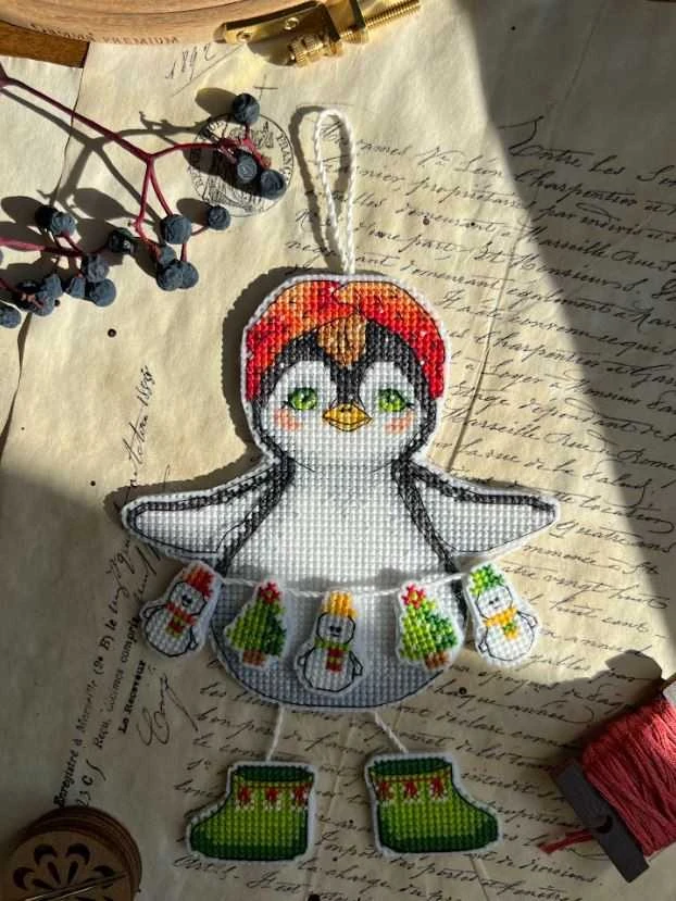 Beldizart Kryželiu siuvinėjimo rinkinys "Pingvinas su girlianda" 11 х 14,5 cm SANP-70