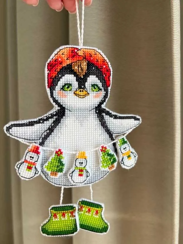 Beldizart Kryželiu siuvinėjimo rinkinys "Pingvinas su girlianda" 11 х 14,5 cm SANP-70