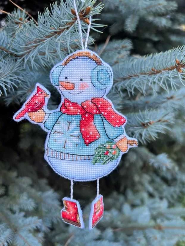 Beldizart Siuvinėjimo kryželiu rinkinys "Sniego senis su paukščiu" 10,5 х 14 cm SANS-80