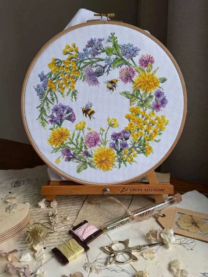 Beldizart Siuvinėjimo kryželiu rinkinys "Lauko vainikas" 24,5x24,5 cm SANP-77