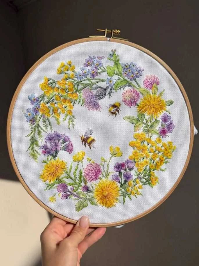 Beldizart Siuvinėjimo kryželiu rinkinys "Lauko vainikas" 24,5x24,5 cm SANP-77