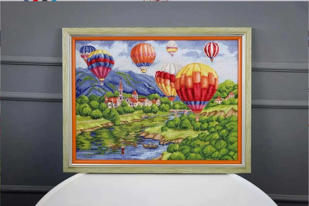 Beldizart Siuvinėjimo rinkinys Balionai virš pilies 31,5x42,5 cm S/DL040
