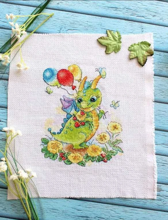 MP Studia Beldizart Ristinytės siuvinėjimo rinkinys "Gėlių pievoje" 18x15 cm SM-759 (D)