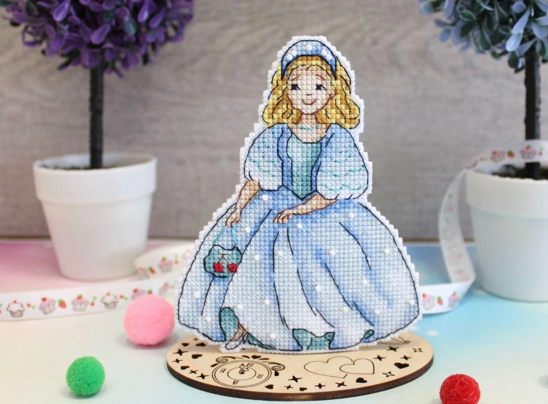 MP Studia Beldizart Glass slipper SR-834
