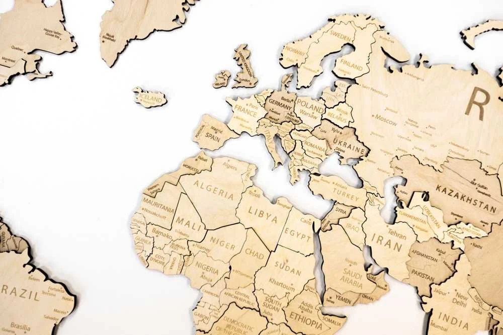 Medinio žemėlapio fragmentas su Europa ir Afrika