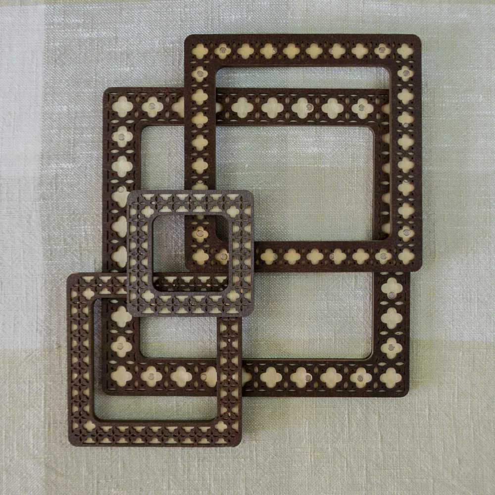 Embroidery Craft BOBKOVA ANNA FOP, reg. Nr. 2917408480 Žiedas su magnetais 14x14 cm (Wenge) PM-019-1414W