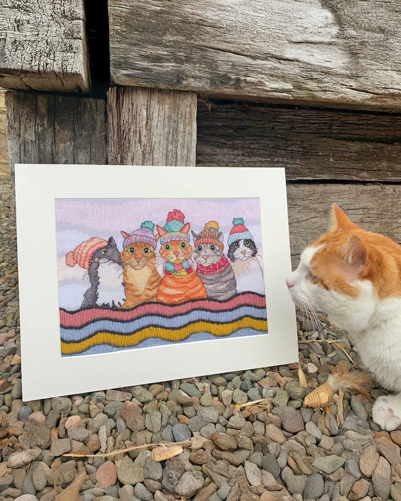 Bothy Threads Cross stitch kit "A Cosy Clowder" XEB2 32x18 cm