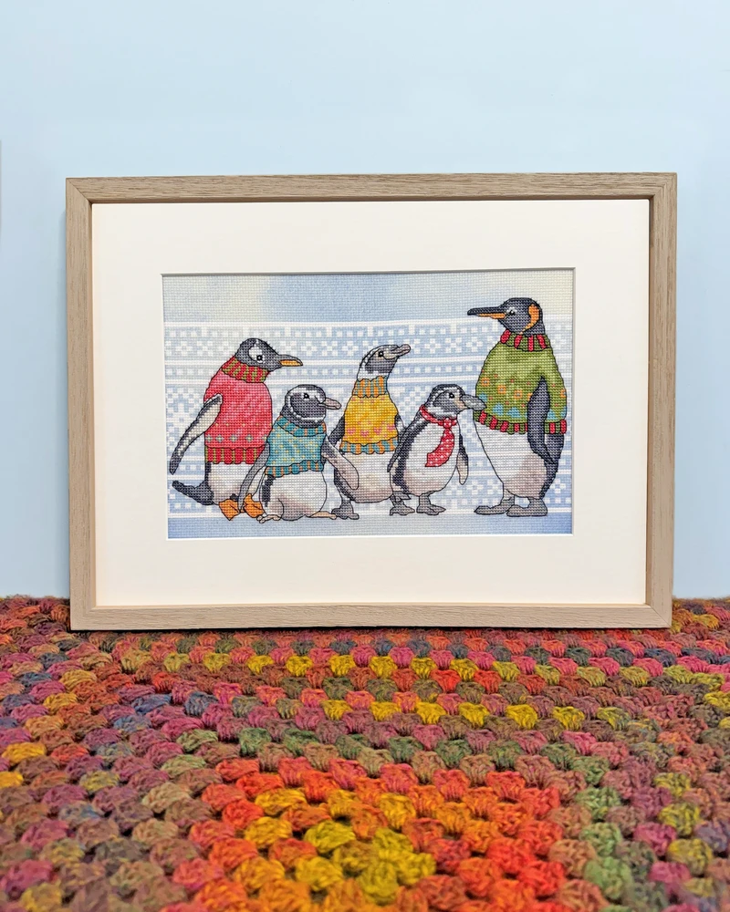 Bothy Threads Cross stitch kit "A Woolly Waddle" XEB3 30.5x18 cm