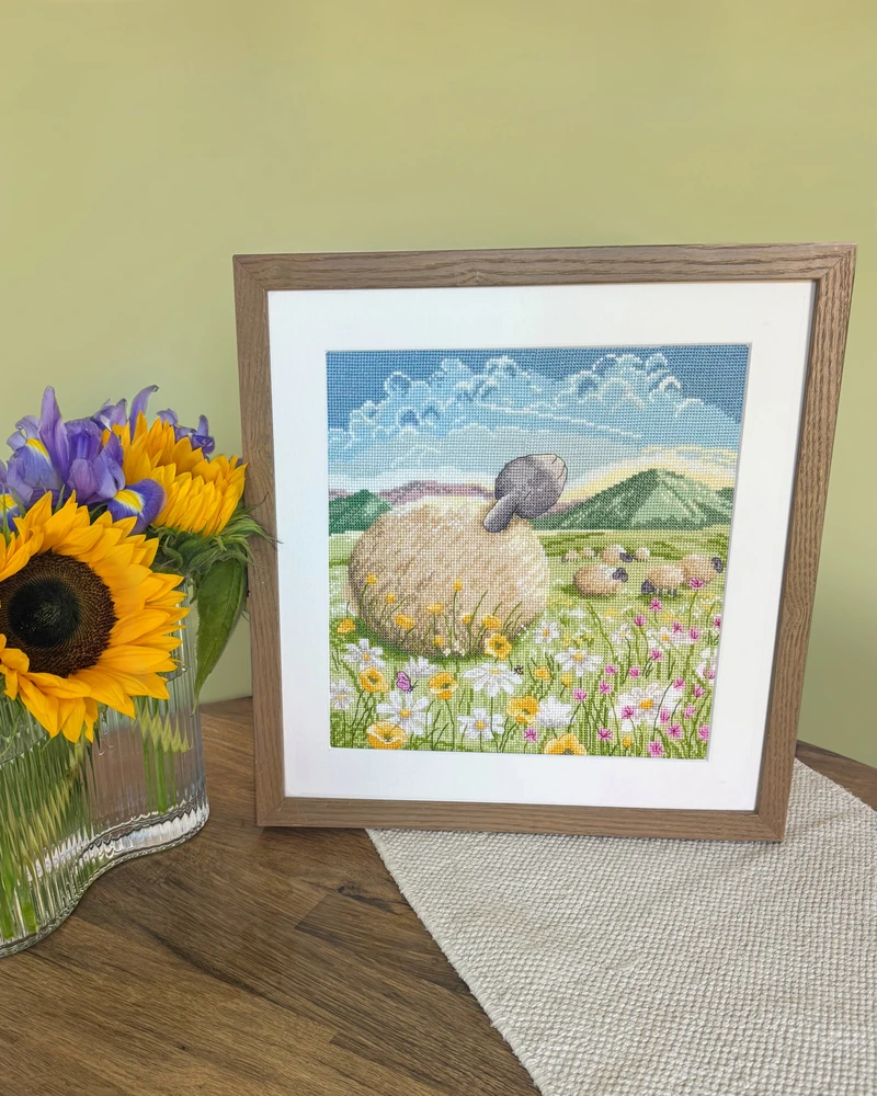 Bothy Threads Cross stitch kit "Basking In The Sun" XLP24 26x26 cm