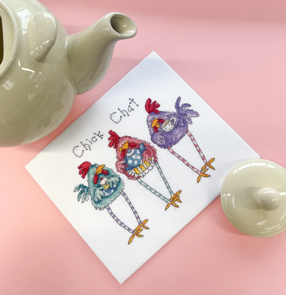 Bothy Threads Cross stitch kit "Chick Chat" XMS42 22x18 cm