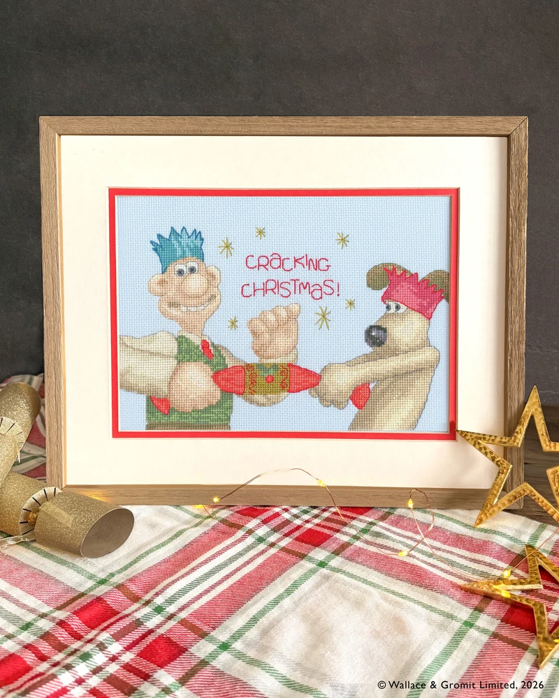 Bothy Threads Cross stitch kit "Cracking Christmas!" XWG9 30x16 cm