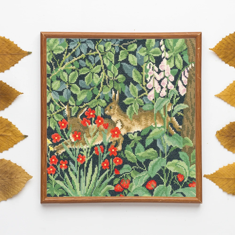 Bothy Threads Cross stitch kit "Greenery Hares" XAC16 31x31