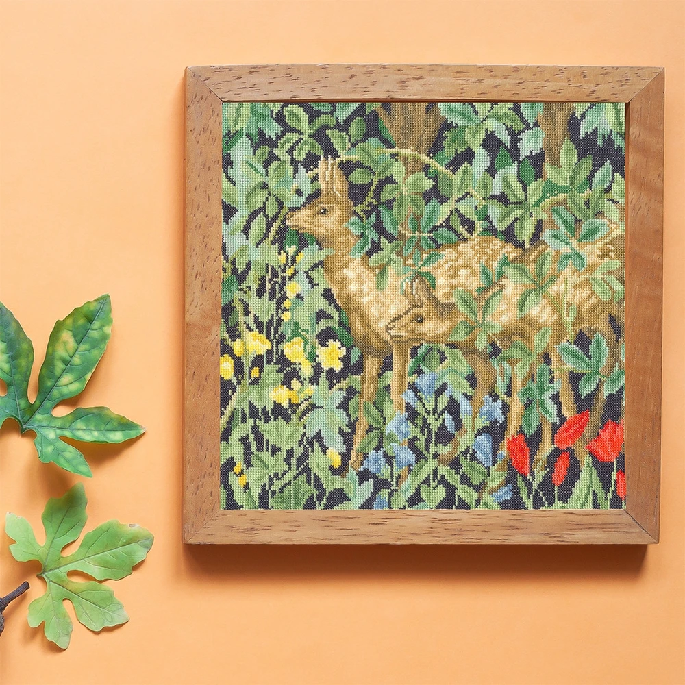 Bothy Threads Cross stitch kit "Greenery Deer" XAC17 31x31