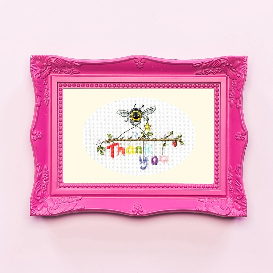Bothy Threads Cross stitch kit "Greeting Card - Bee-ing Thankful" XGC34 13x9 cm