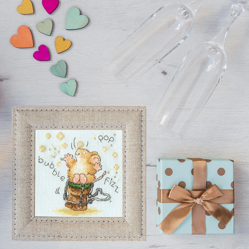 Bothy Threads Cross stitch kit "Greeting Card Time To Celebrate!" XGC36 10x10 cm