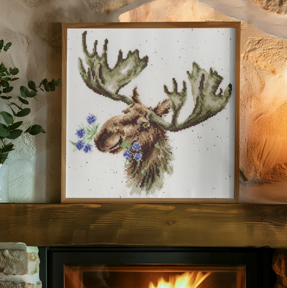 Bothy Threads Cross stitch kit "It Moose Be Love" XHD108 26x26 cm