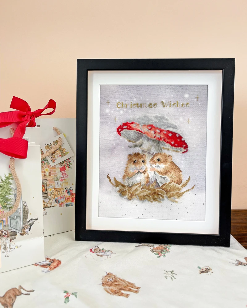 Bothy Threads Cross stitch kit "Mushroom At The Inn" XHD152 18x22 cm