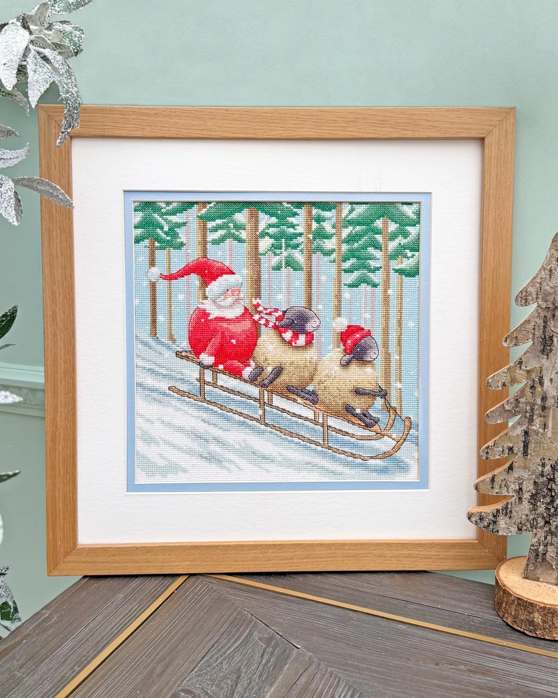 Bothy Threads Cross stitch kit "Santa's Sled Squad" XLP23 26x26 cm