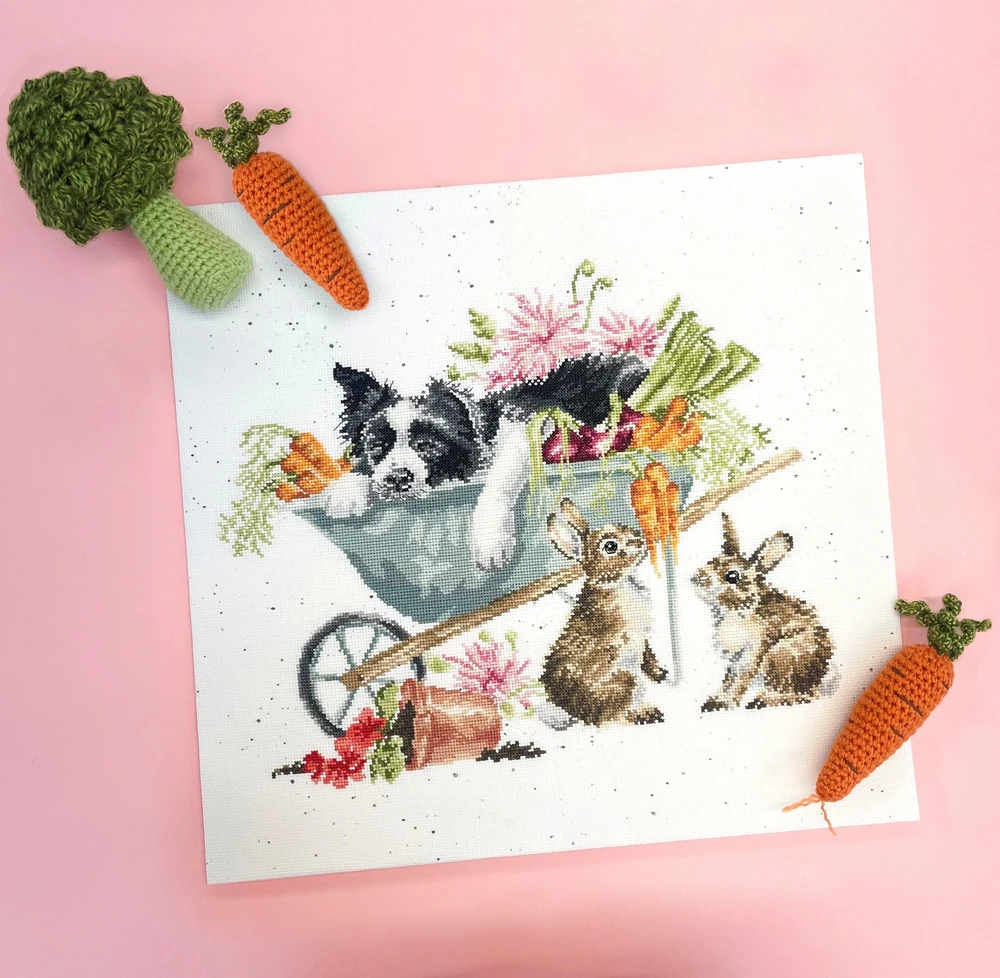 Bothy Threads Cross stitch kit "Sleeping On The Job" XHD134 34x28 cm
