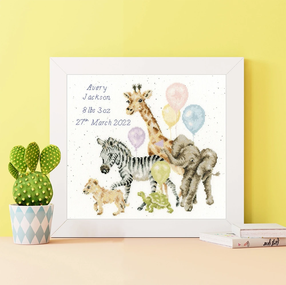 Bothy Threads Cross stitch kit "Welcome To The World" XHD102 28x26 cm