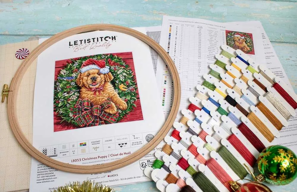 LetiStitch luca S (D) Kalėdų šuniukas 26x26cm SLETIL8053