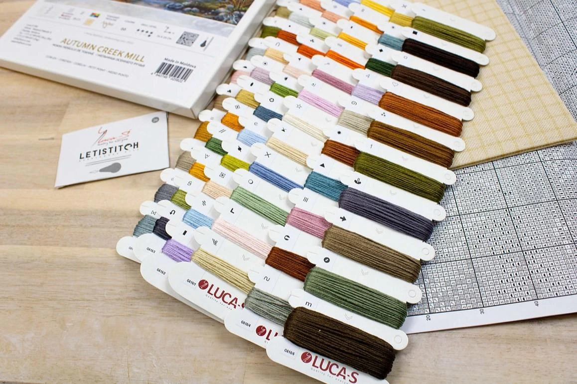 luca S Petit Point Rinkinys "AUTUMN CREEK MILL" SG616