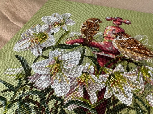 Merejka Kryželiu siuvinėjimo rinkinys Tarp lelijų 25x28 SK229