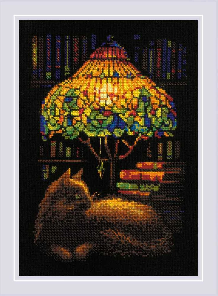 Riolis Kryželiu siuvinėjimo rinkinys "Knygos vakaras" 21x30 SR2281