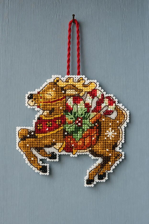 DIMENSIONS Wilton Brands Kryželiu siuvinėjimo rinkinys Reindeer Ornament D70-08916