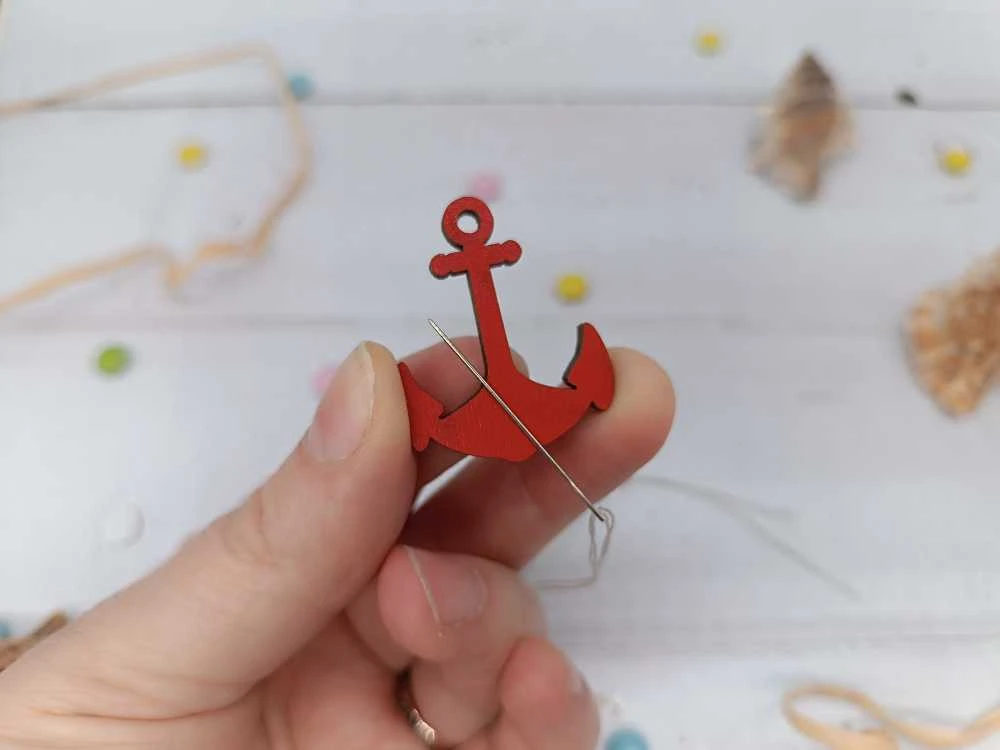 Kind Fox by Wizardi Yuliya Ausianikava ind. veikla pgl. pazyma Nr. 1201908 Magnetinis adatos laikiklis. Inkaras. KF059/39