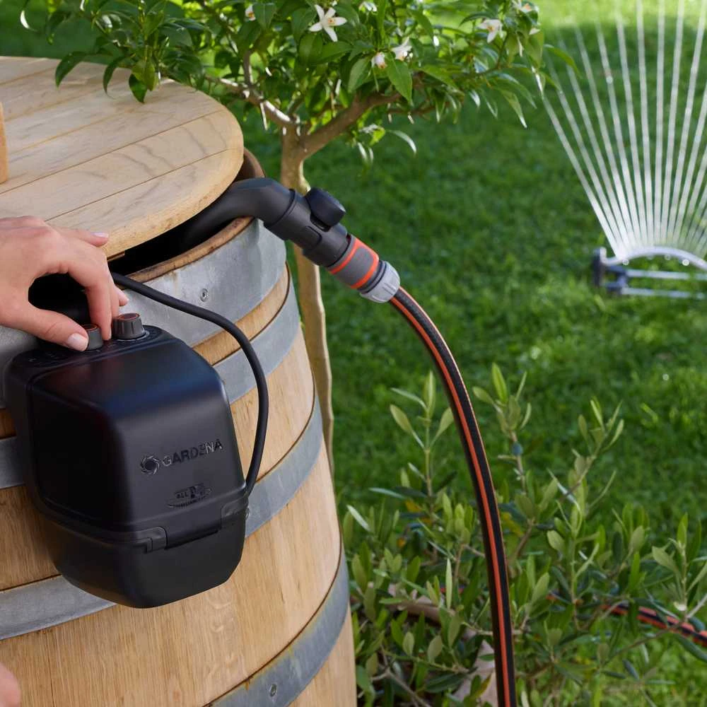 Gardena Akumuliatorinis lietaus vandens rezervuaro siurblys 2400 ComfAuto 18V P4A rinkinys