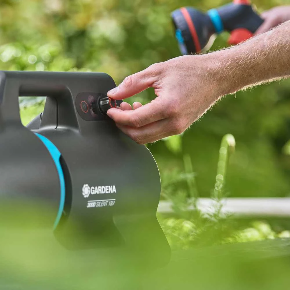 Gardena Akumuliatorinis sodo siurblio 3000 18V P4A rinkinys