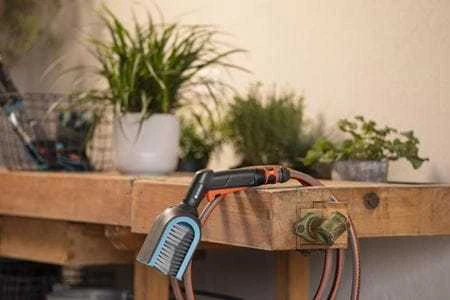Gardena "Cleansystem" žaliuzių šepetys, jungiamas prie vandens žarnos