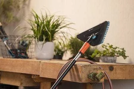 Gardena "Cleansystem" plovimo šepetys "Hard Flex" didesniems, atspariems subraižymui paviršiams