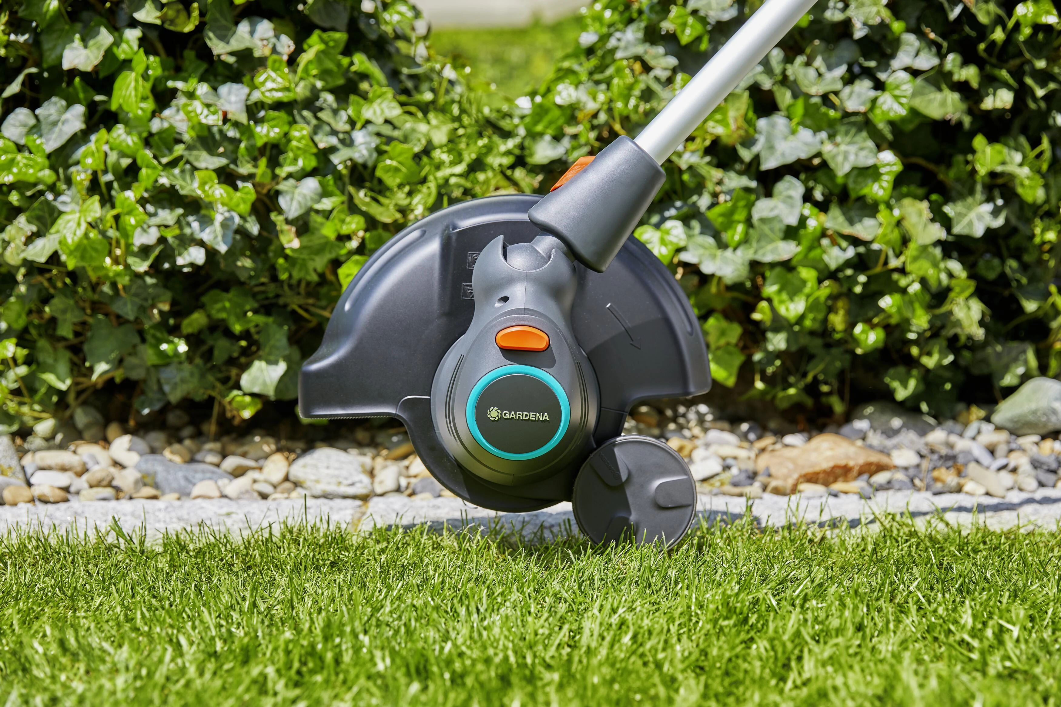 Žoliapjovė Gardena ComfortCut 550/28, 550W, 28cm