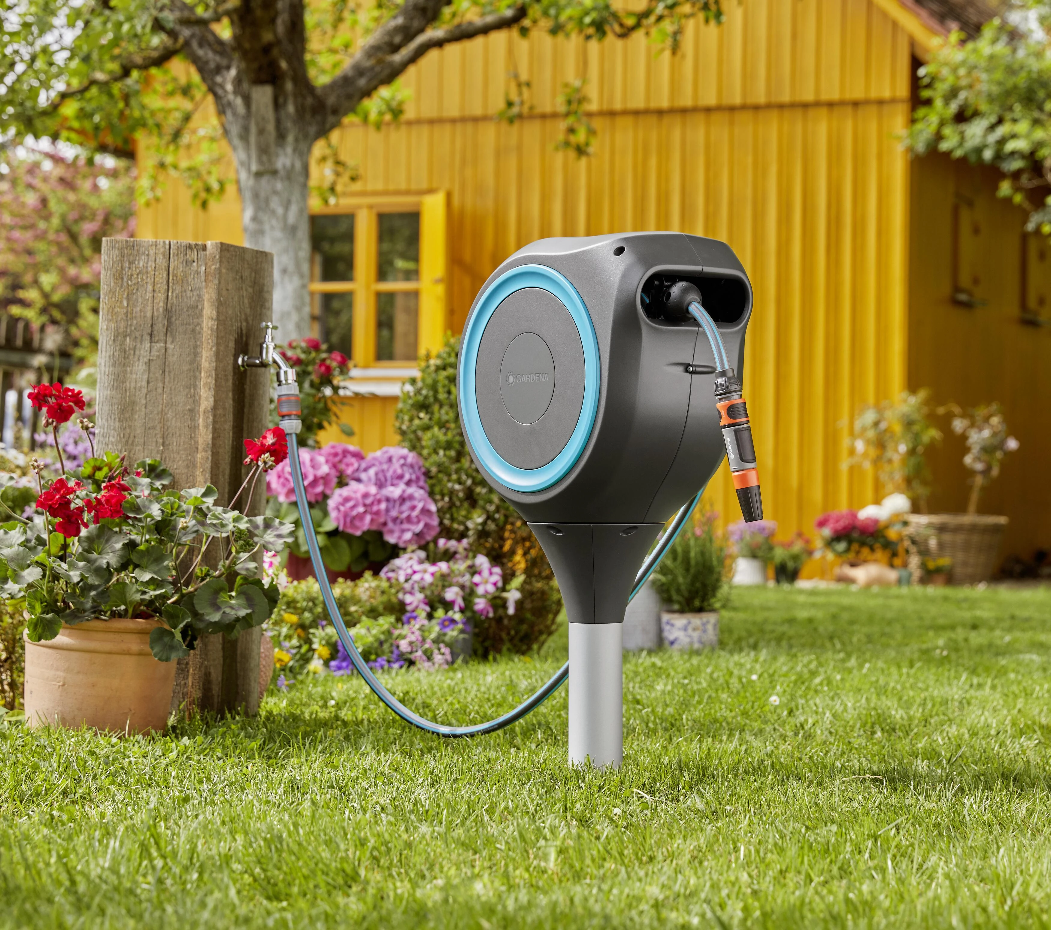 Gardena savaime susivyniojanti žarnos ritė "Rollup M" 20m, 11 mm