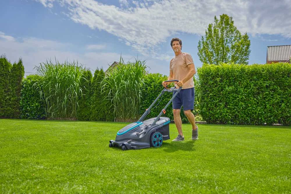 Gardena PowerMax Duo 46/36V Dual-Blade akumuliatorinės vejapjovės komplektas su P4A baterija
