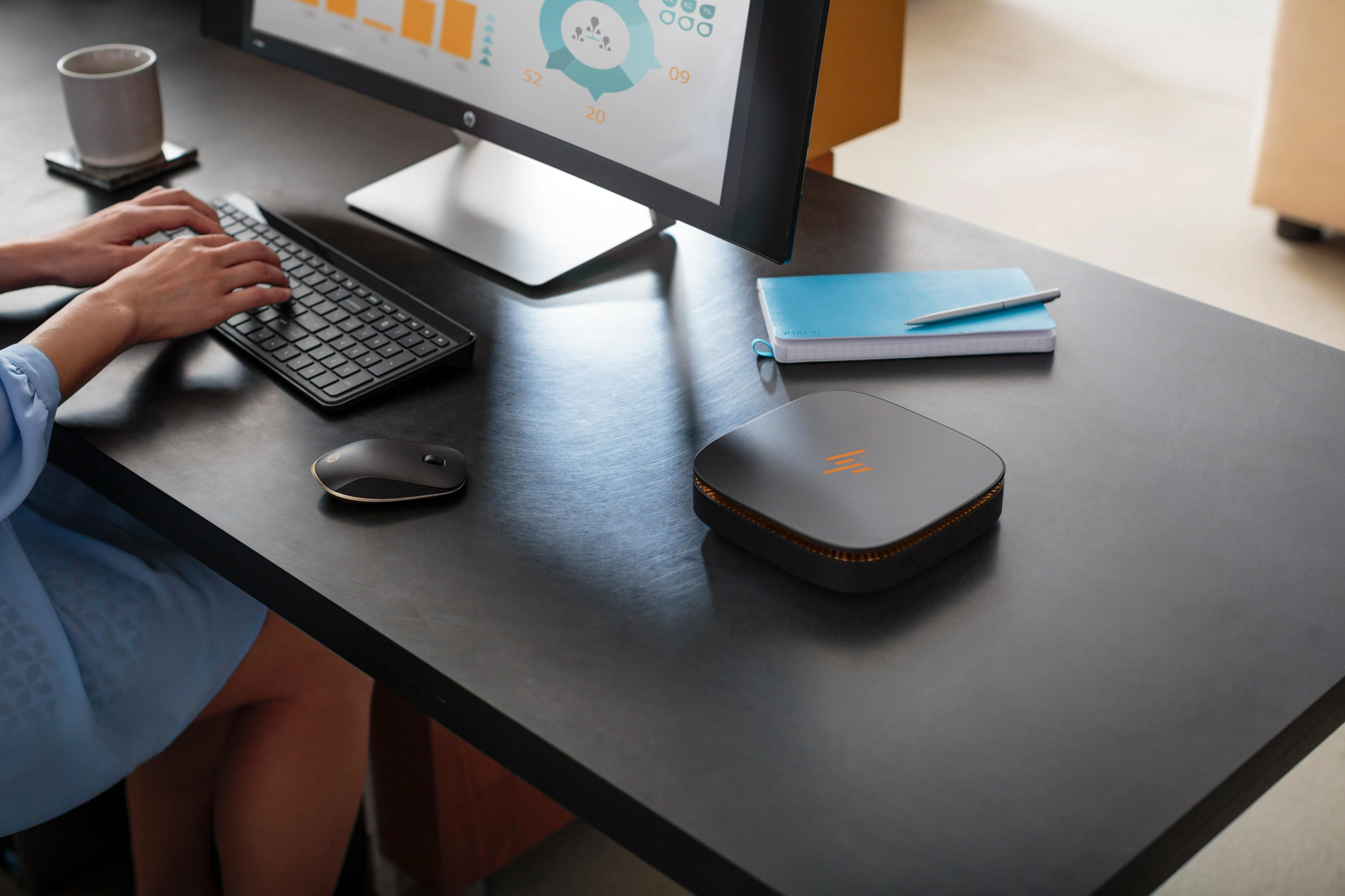 Hewlett Packard (HP) HP Z5000 Wireless Bluetooth Pelė - Baltas Sidabrinis